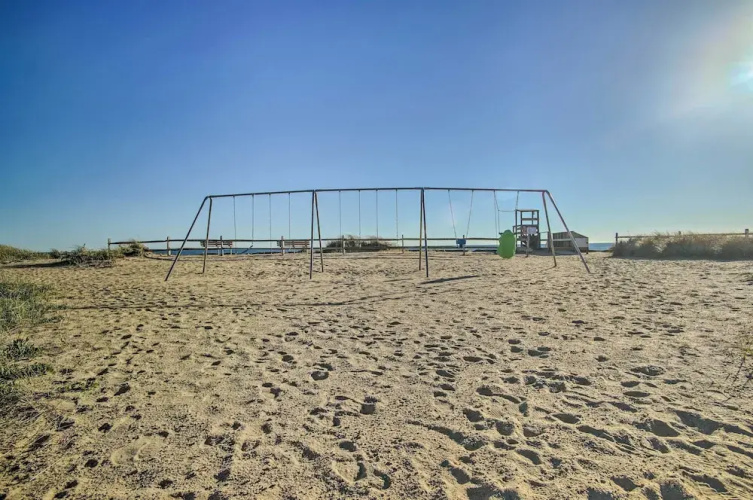 Romantic Cape Cod Studio w/ Patio, Near Beaches