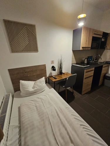 Single Studio
