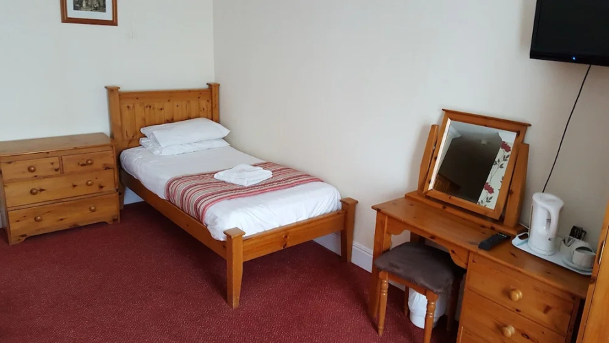 Luccombe Villa Holiday Apartments