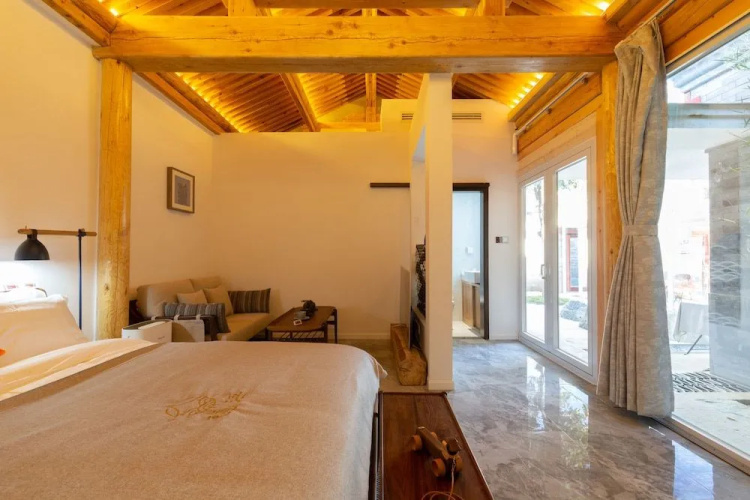 Isvara Flowing Ocean Guesthouse