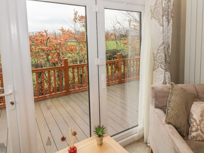 Avonal Lodge
