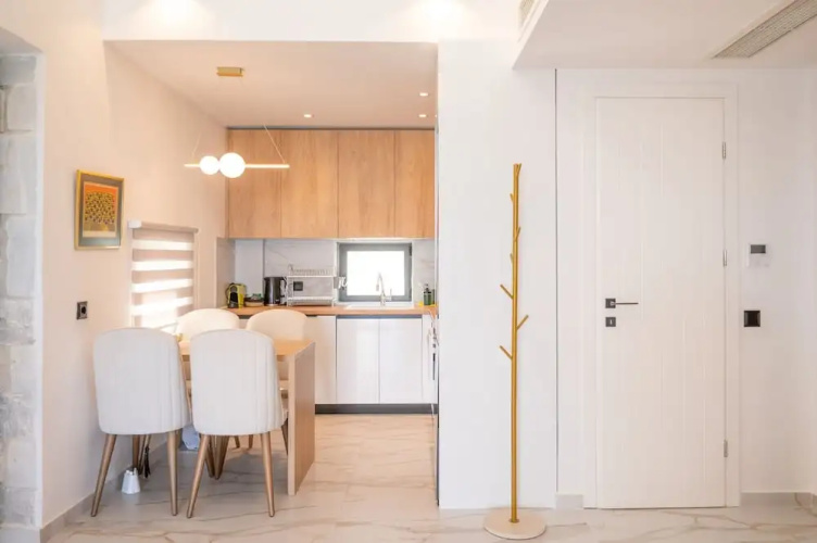 Olive Grove Panorama Suite Pende