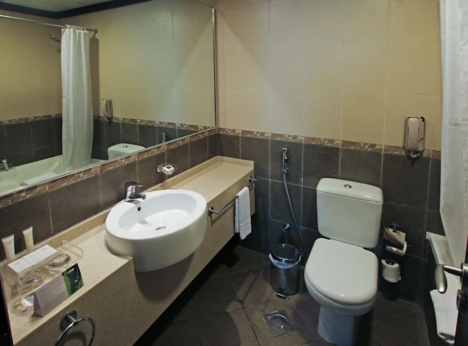 3 Bedrooms Executive Suite with balcony