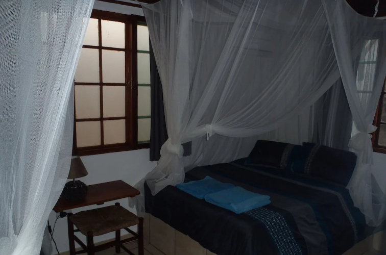 C-Mew Guest House