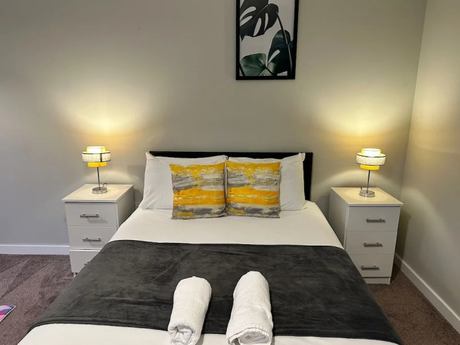Adelphi Wharf Apartments by Beehosting