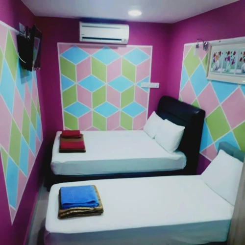 Standard Triple room