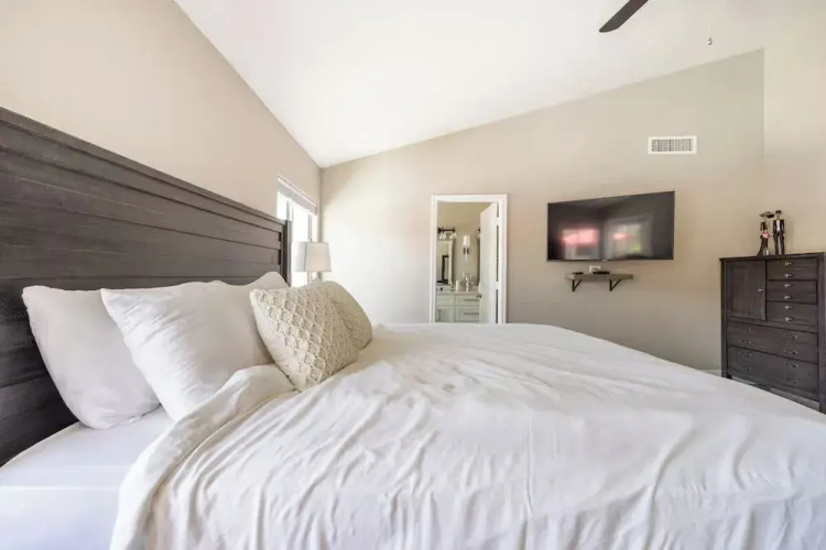 Cave Creek Gem - Heated Pool