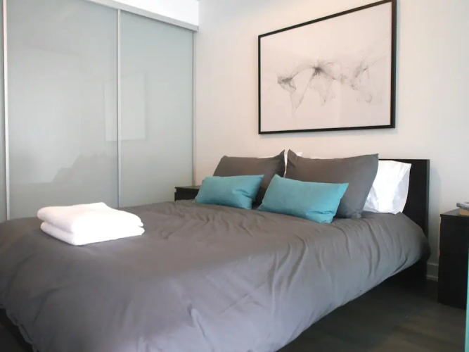 Stunning 1BR Condo in Popular King West