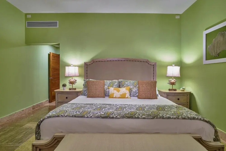 Luxury Beachfront Condo w Ocean View A-201