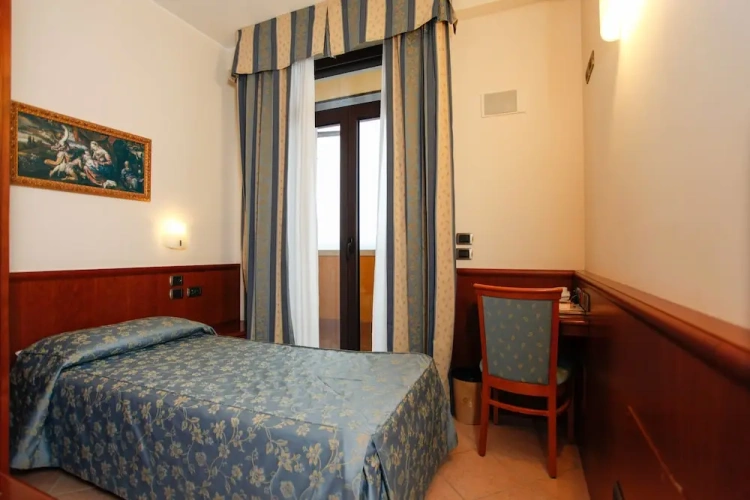 Superior Single room with balcony