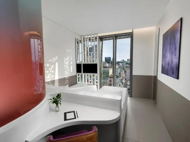 Standard Twin room with city view