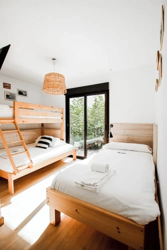 Standard Quadruple room with garden view