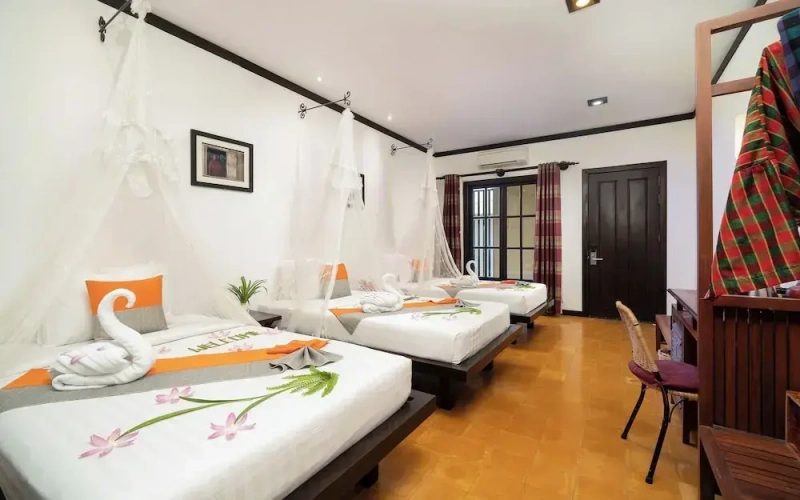 Deluxe Family room with balcony