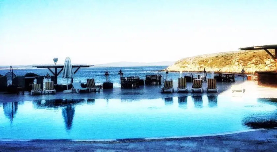 Pelagos Hotel