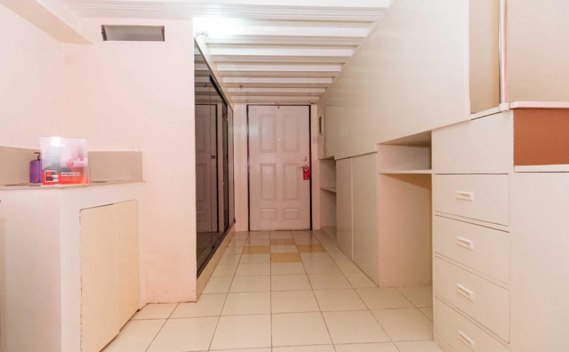 Reddoorz Plus @ Rsg Legarda Manila