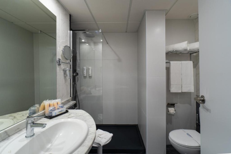 Media Playa Twin room with balcony