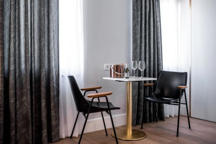 La Loggia Diffused Hotel