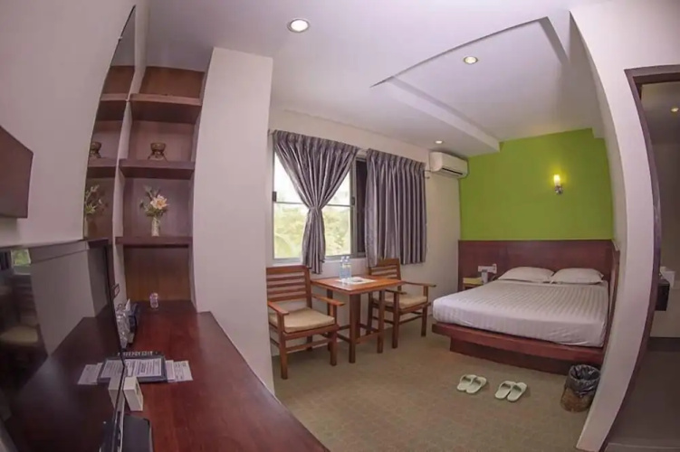 Green Paradise Hotel