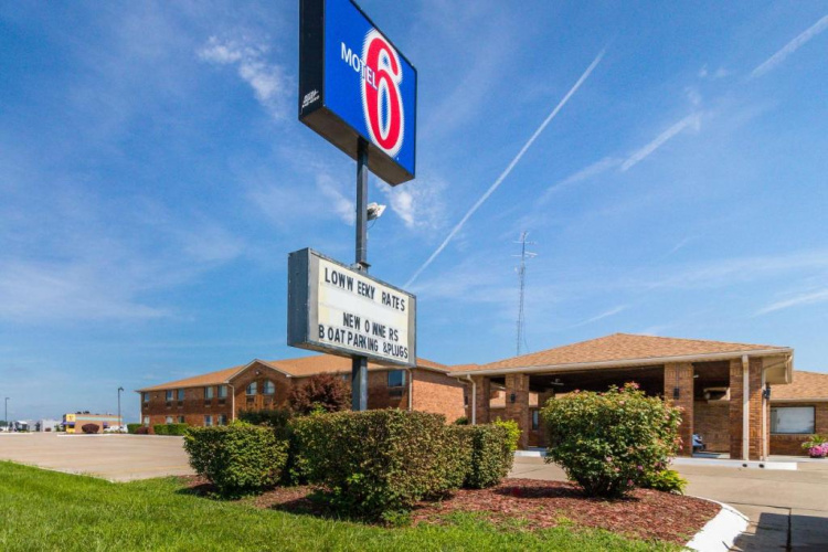 Motel 6 Marion, Il - Marion, IL