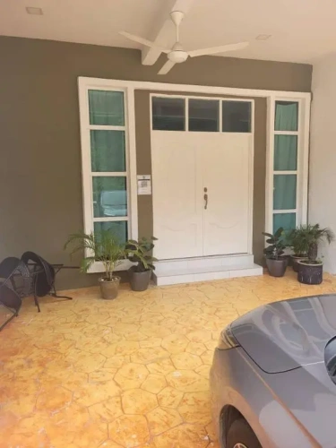4 Bedrooms Cottage