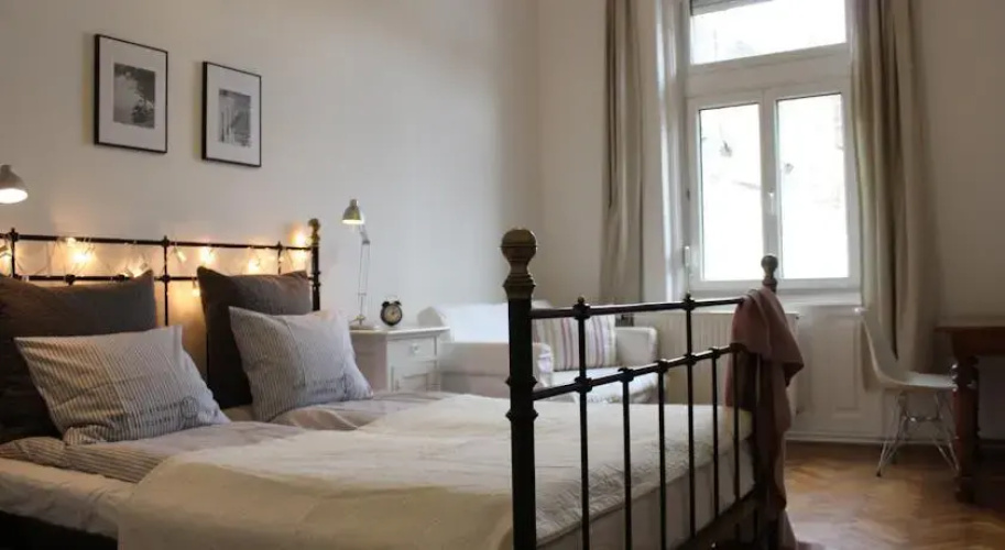 Sophie's Apartments