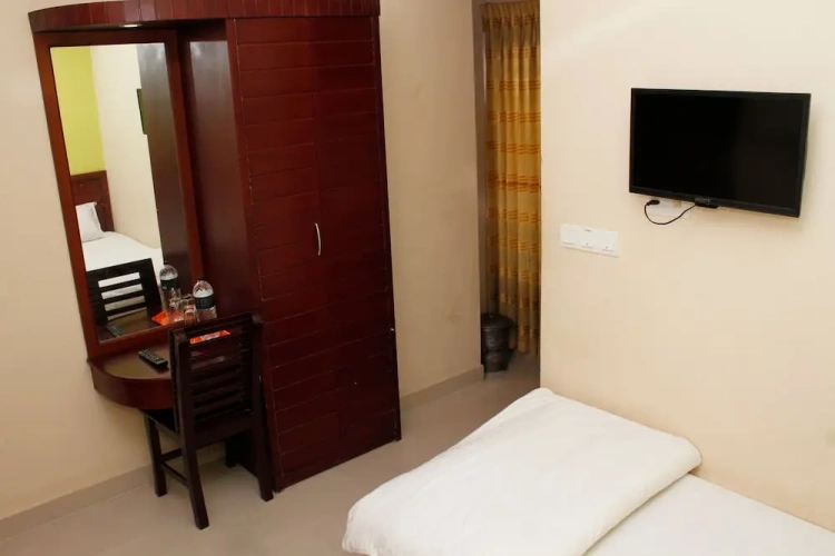 Economy Twin room