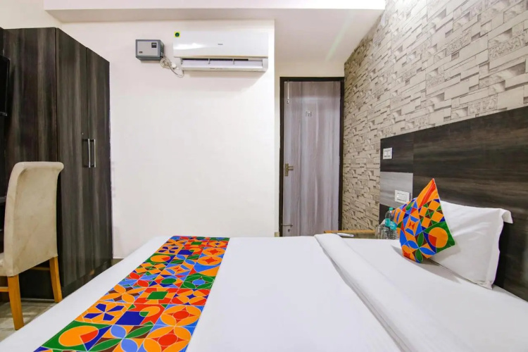 FabHotel Welcome Residency