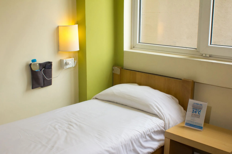Circus Hotel & Hostel