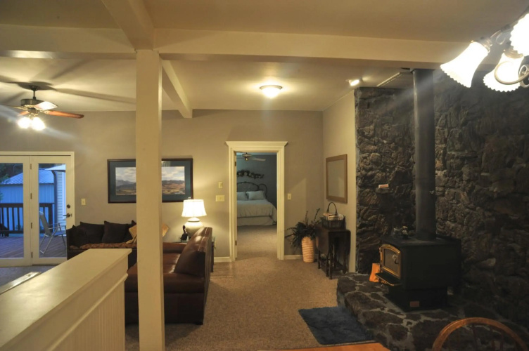 McCloud Hotel