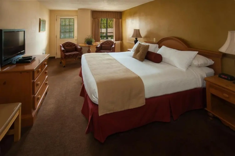 Standard Quadruple room with balcony and with view