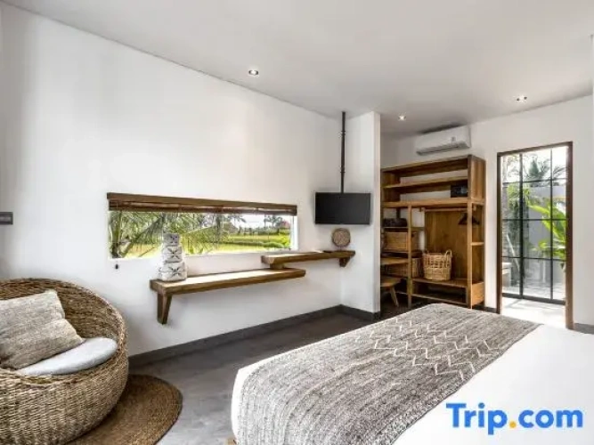 2 Bedrooms Double Villa
