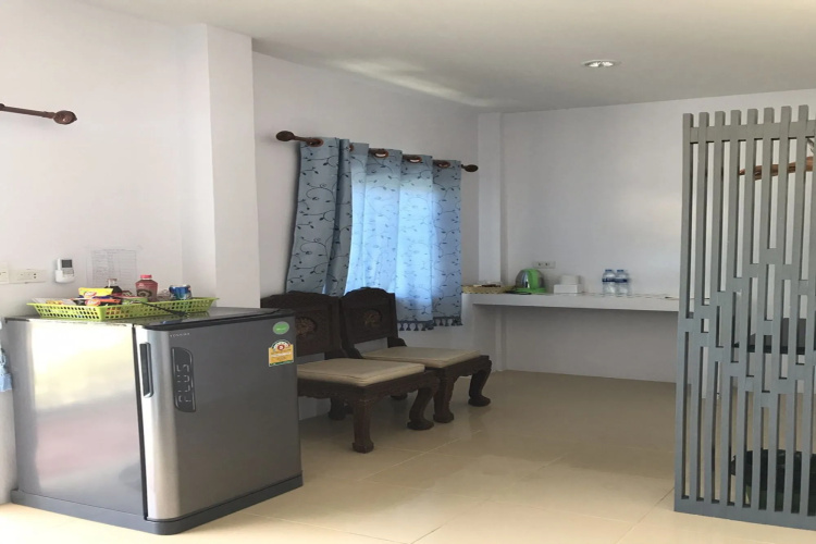 Baan Sri Lanta Sand