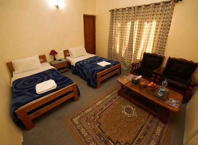 Gulmit Continental Hotel Hunza Valley