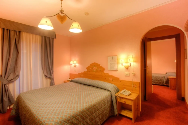 Standard Triple room with mountain view