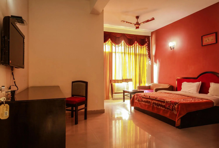 Hotel Neeraj Bhawan