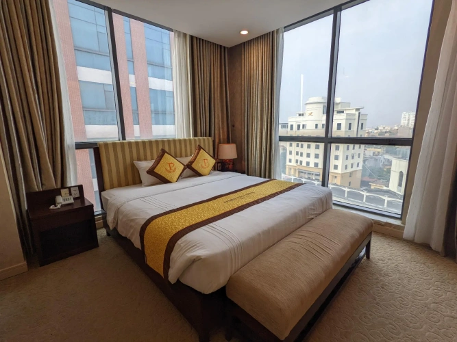 Deluxe Suite