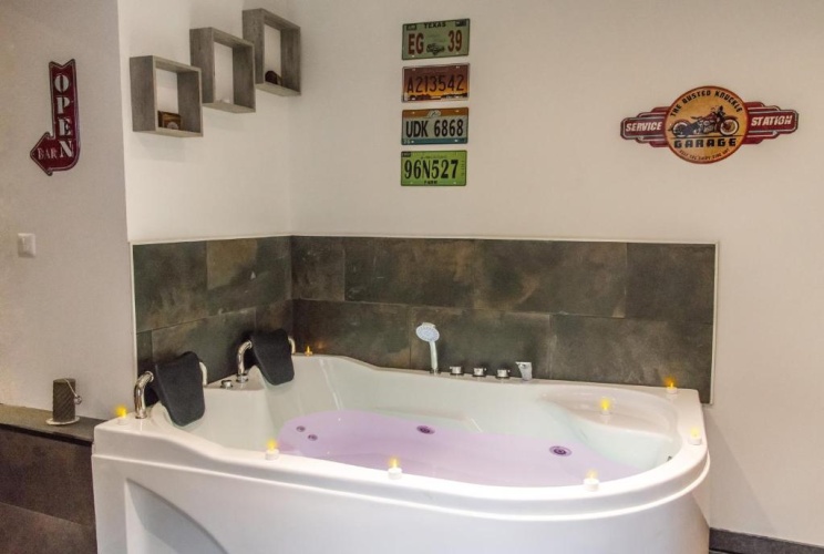 1 Bedroom Suite