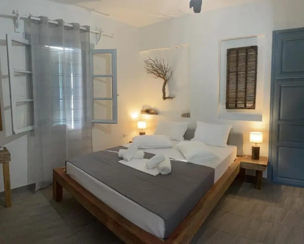 Deluxe Studio