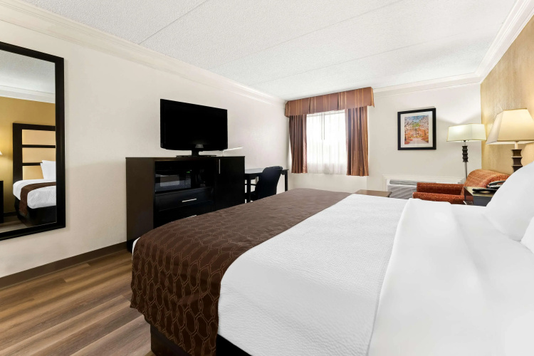 Best Western Riverside Inn