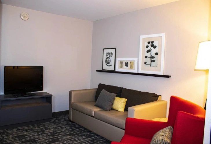 1 Bedroom Suite
