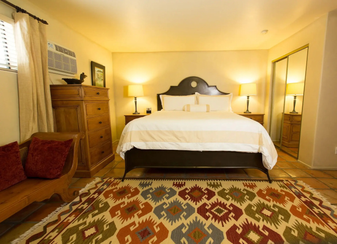Blue Iguana Inn