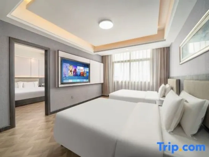 Premium Suite with sunset view