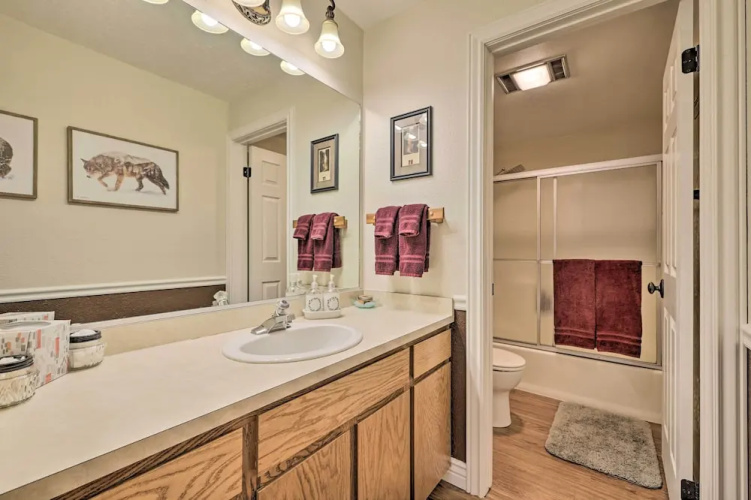 Slopeside Condo With Hot Tub + Game Room Access!