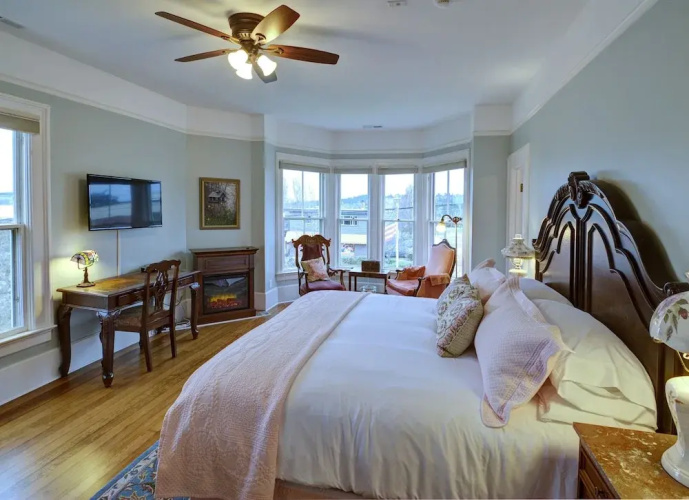 Blue Goose Inn B&B