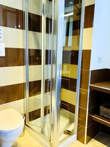 2 Bedrooms Apartment with garden view