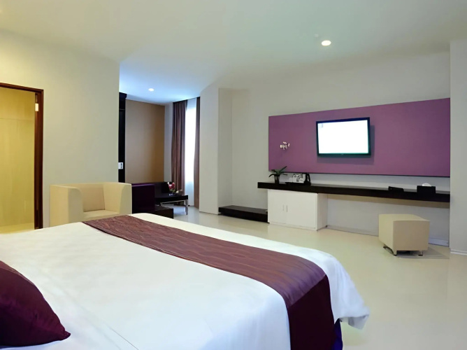 Lombok Plaza Hotel & Convention