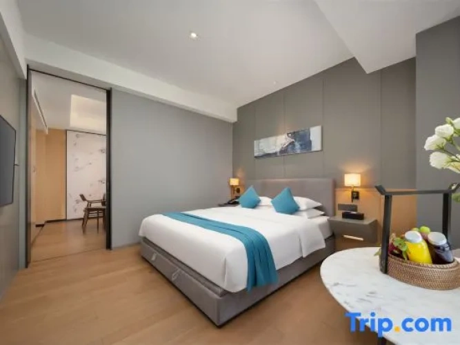 Executive Suite with city view