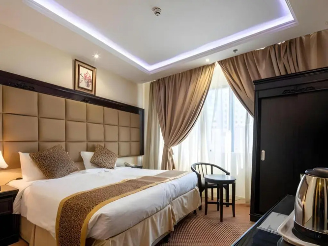 Kiona Al-Azizia Hotel
