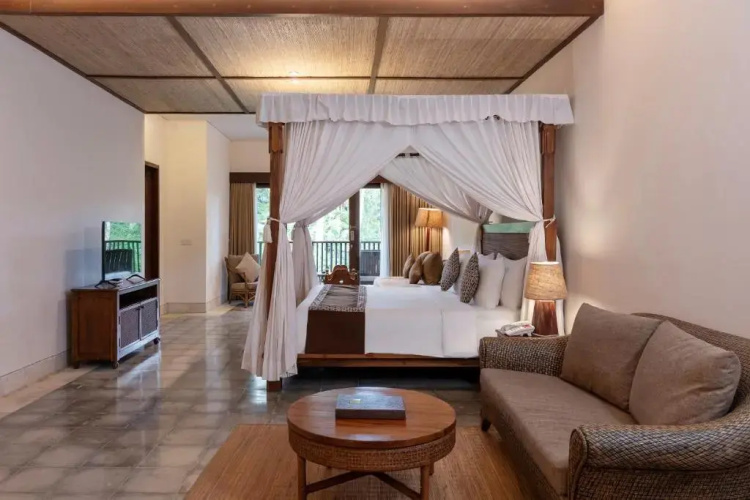 River Valley Suite
