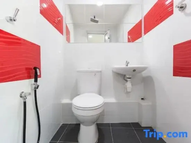 3-Bed Exec Suite RumahKu Airport Penang